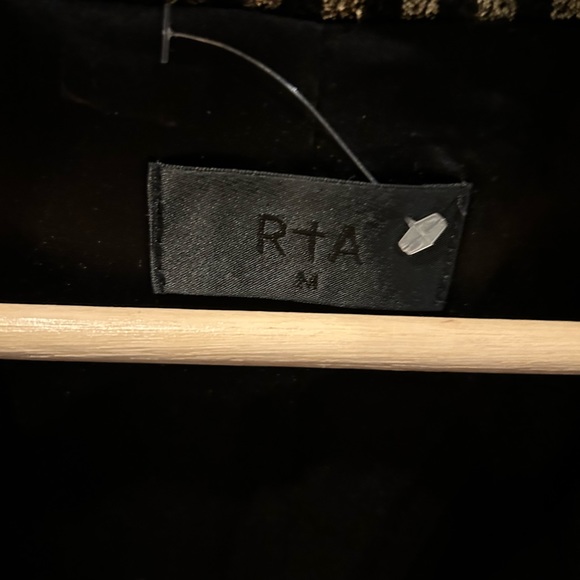 R+A blazer - Picture 3 of 3